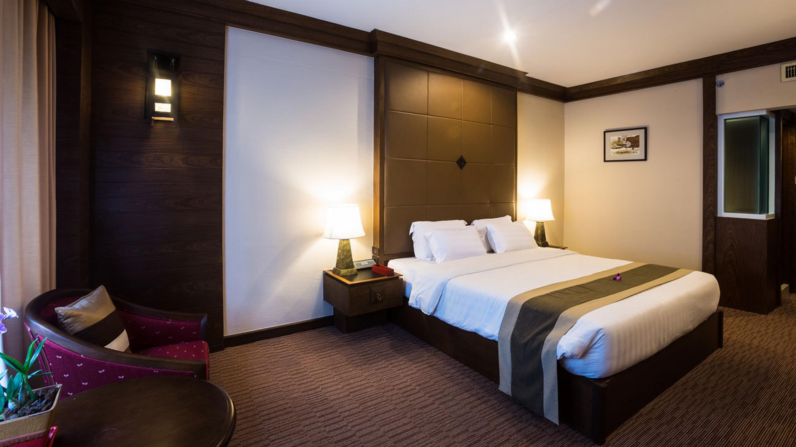 Movenpick Suriwongse Hotel Chiang Mai Exterior foto